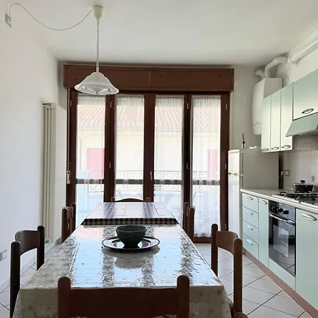 Rp08 - Cesenatico, Trilocale Con Balcone E Garage Vicino Al Mare Appartamento *