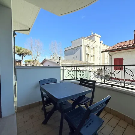 Rp08 - Cesenatico, Trilocale Con Balcone E Garage Vicino Al Mare *