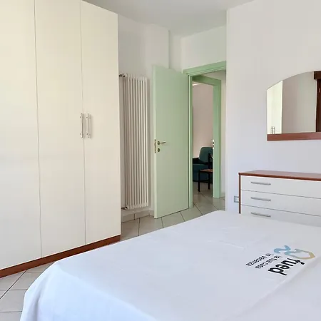 Rp08 - Cesenatico, Trilocale Con Balcone E Garage Vicino Al Mare *
