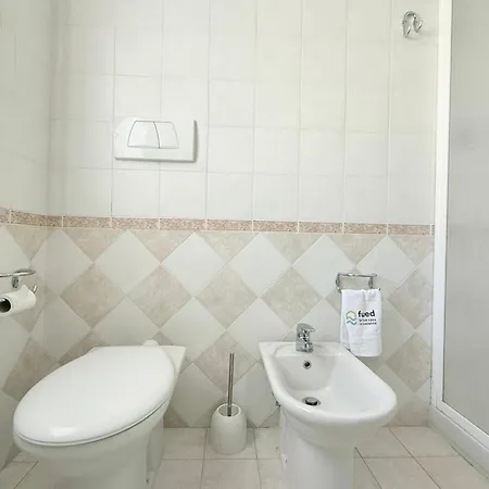 Rp08 - Cesenatico, Trilocale Con Balcone E Garage Vicino Al Mare