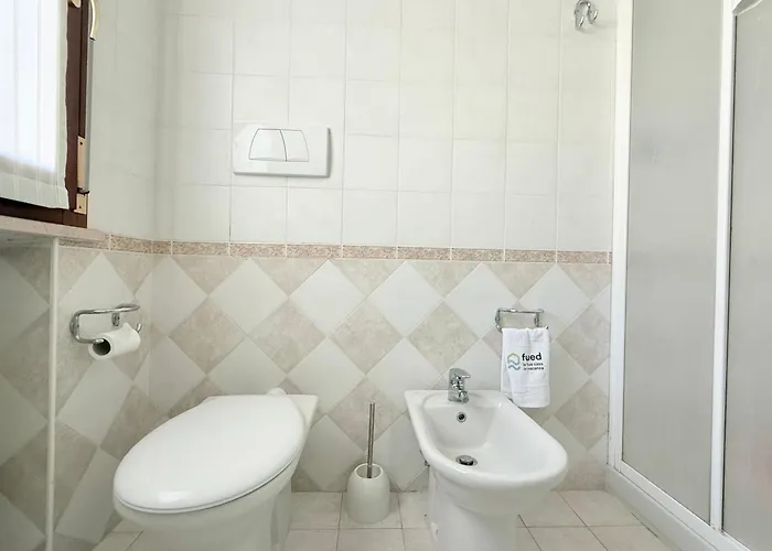 Rp08 - Cesenatico, Trilocale Con Balcone E Garage Vicino Al Mare